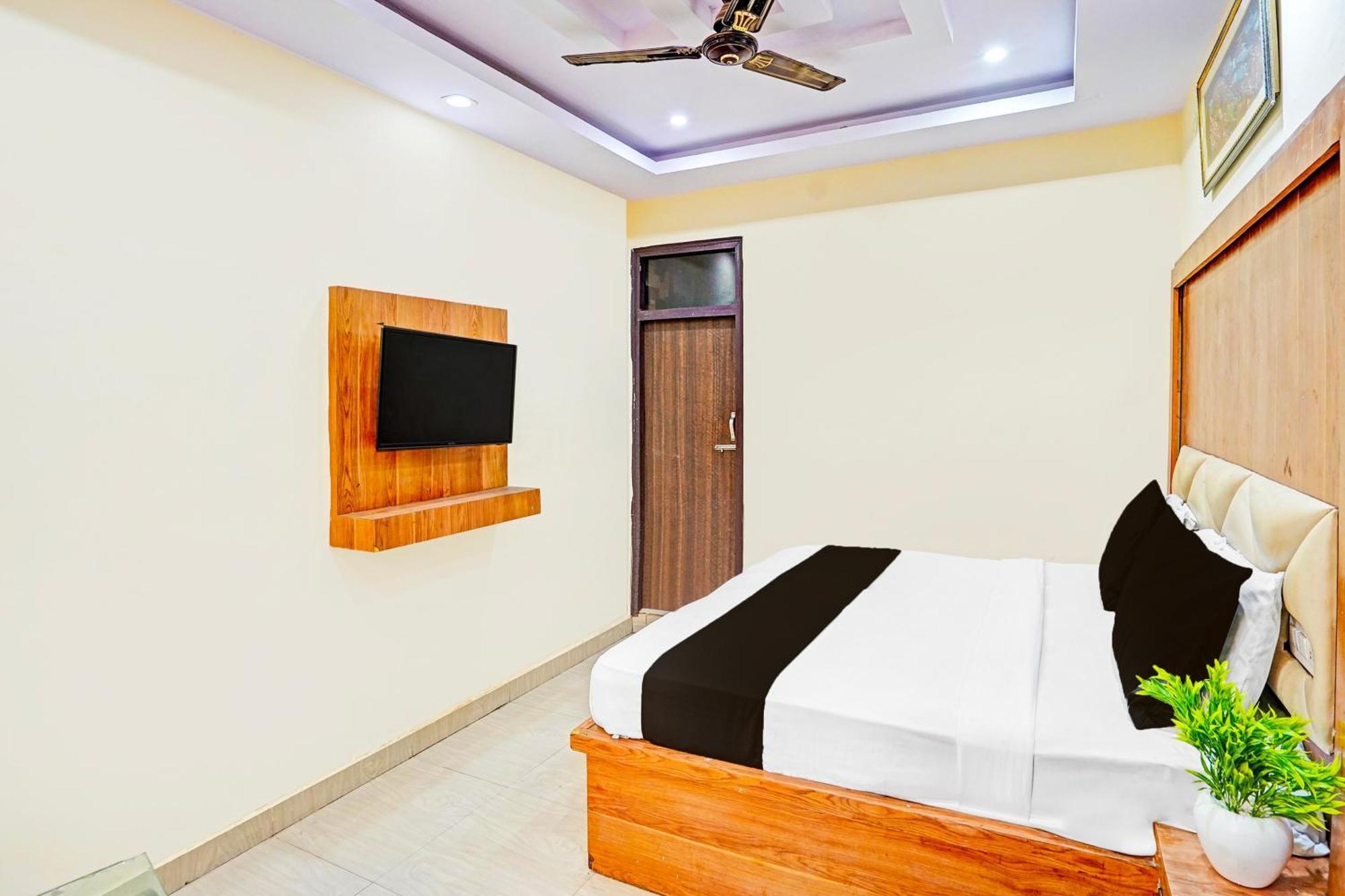 Super Hotel O Charbagh Formerly Khalsa Inn Лакнау Екстериор снимка