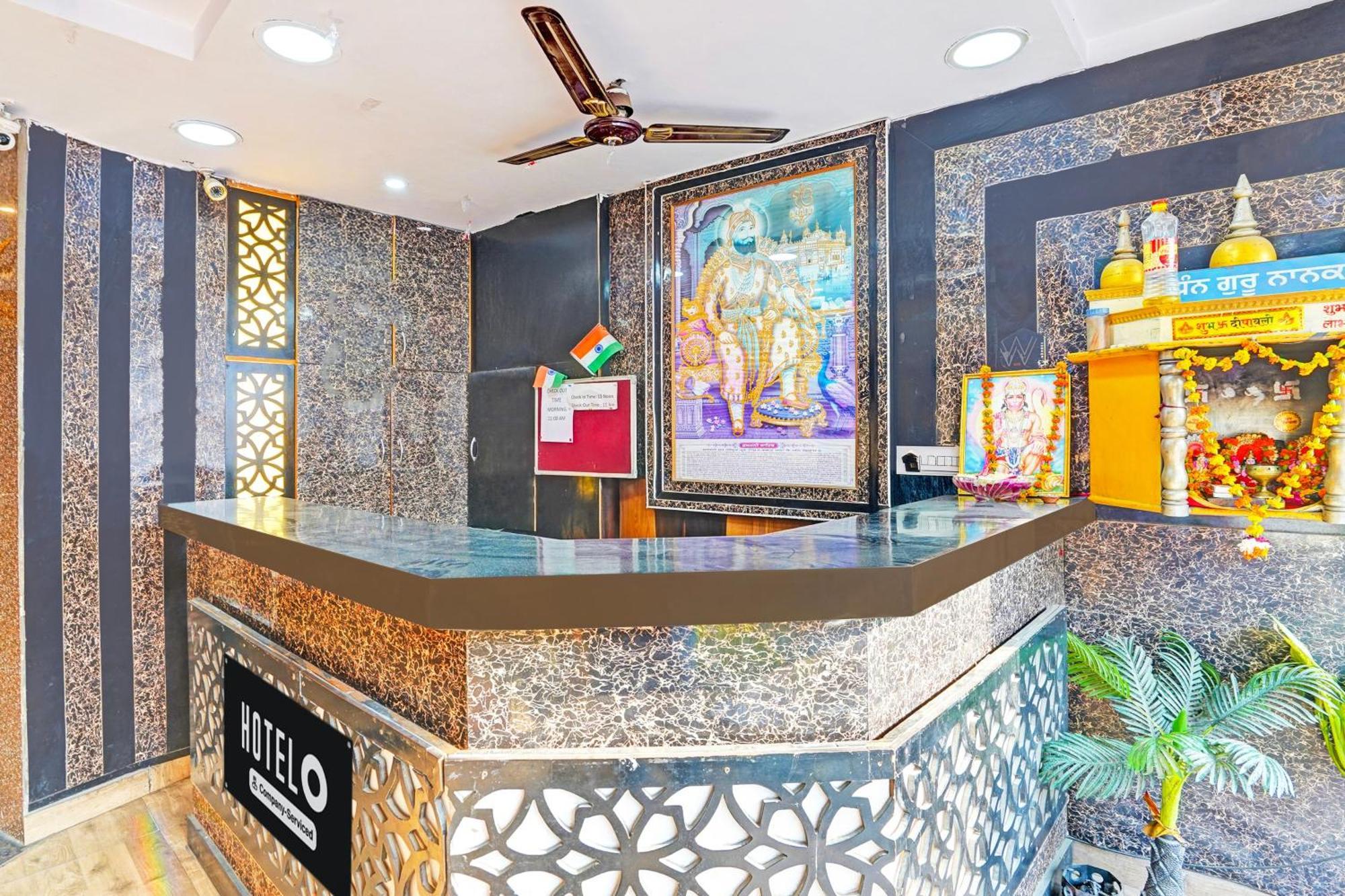 Super Hotel O Charbagh Formerly Khalsa Inn Лакнау Екстериор снимка