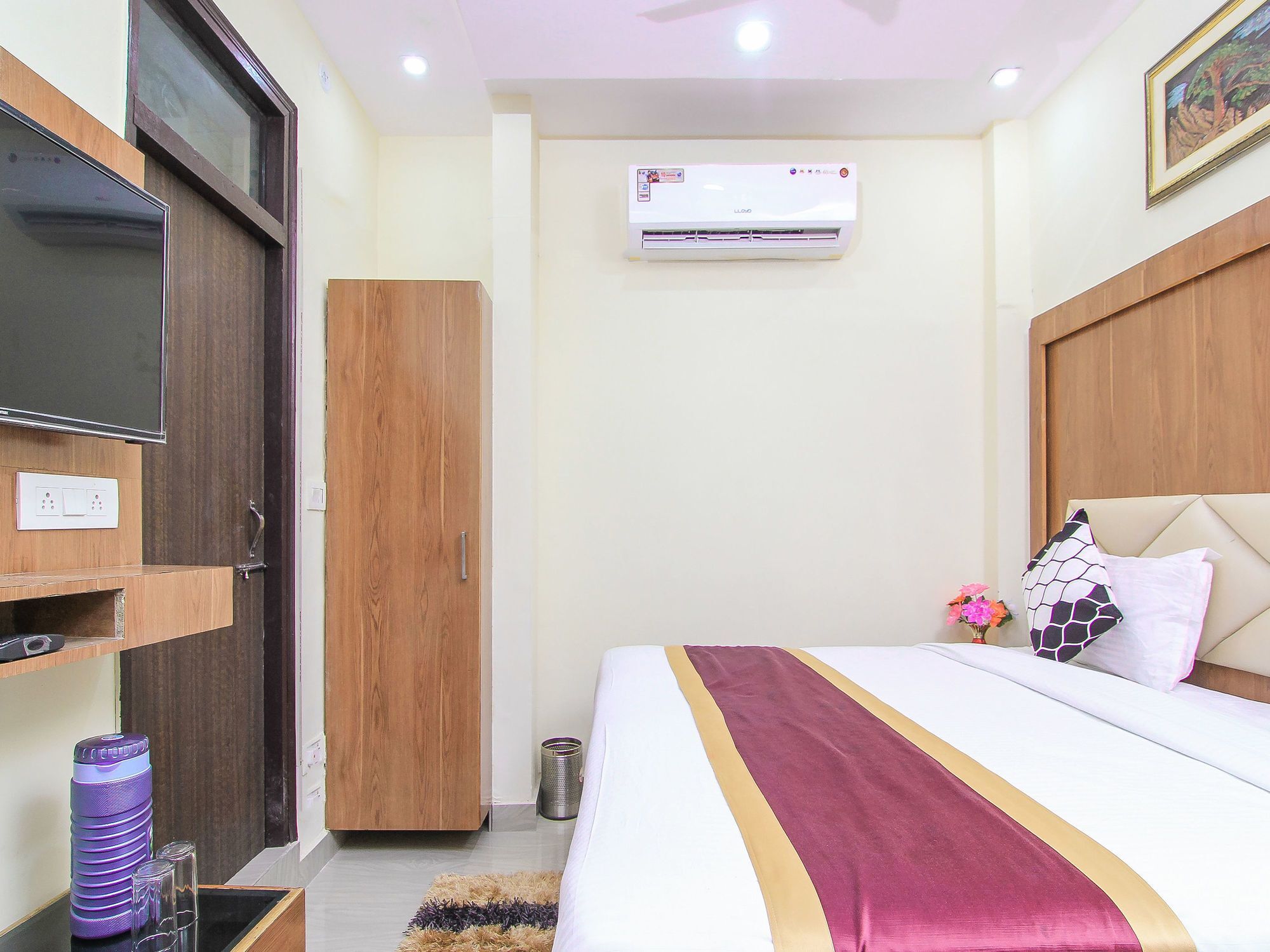 Super Hotel O Charbagh Formerly Khalsa Inn Лакнау Екстериор снимка